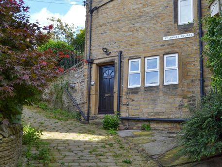 Shelduck Holiday Cottage and Short Breaks in Holmfirth